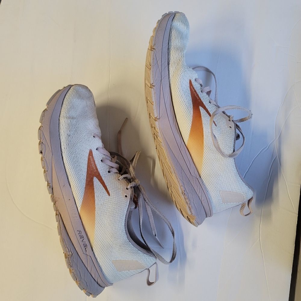 Brooks running shoes rev 4.0